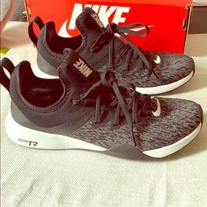 ❌SOLD❌‼️Women’s Nike Elite TR